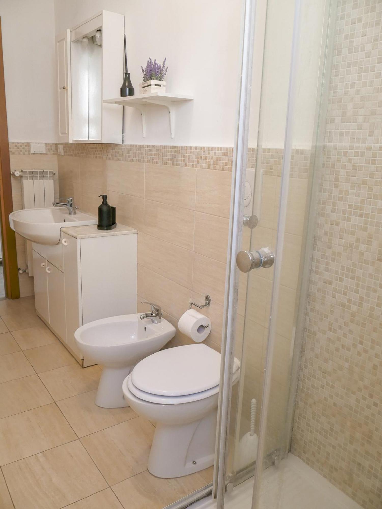 Modern 1 Bedroom Near Metro Apartamento *