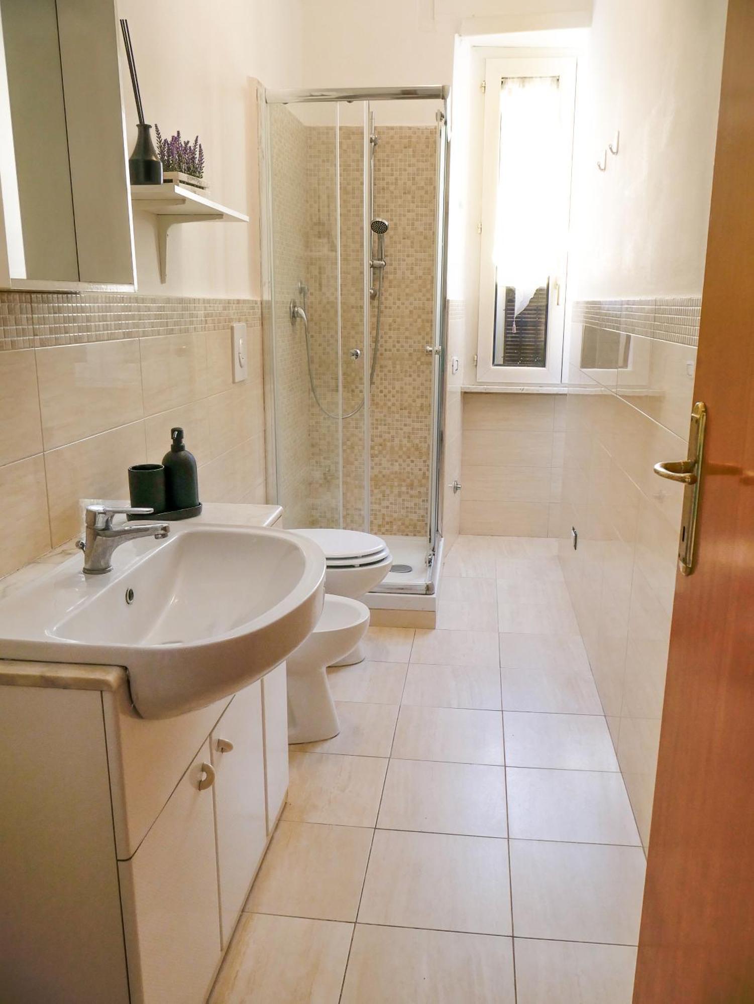 Apartamento Modern 1 Bedroom Near Metro
